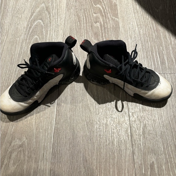 Nike Jordan Jumpman - Youth size 5.5 - Picture 4 of 5